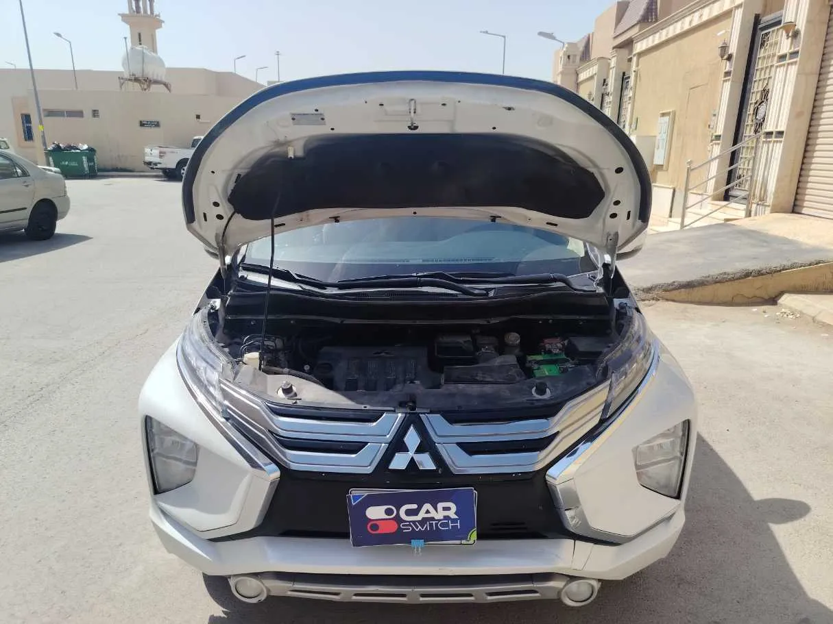 Car image 32