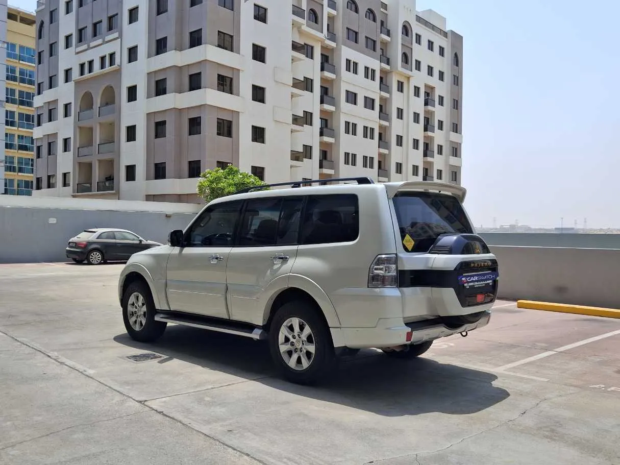Car image 7