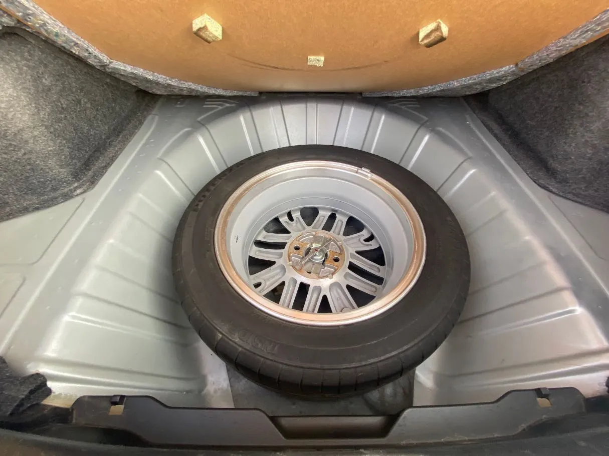 Car image 22