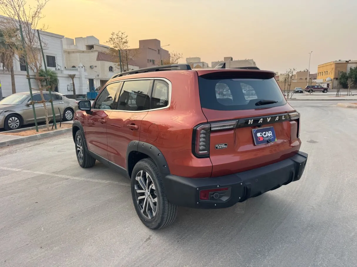 Car image 7