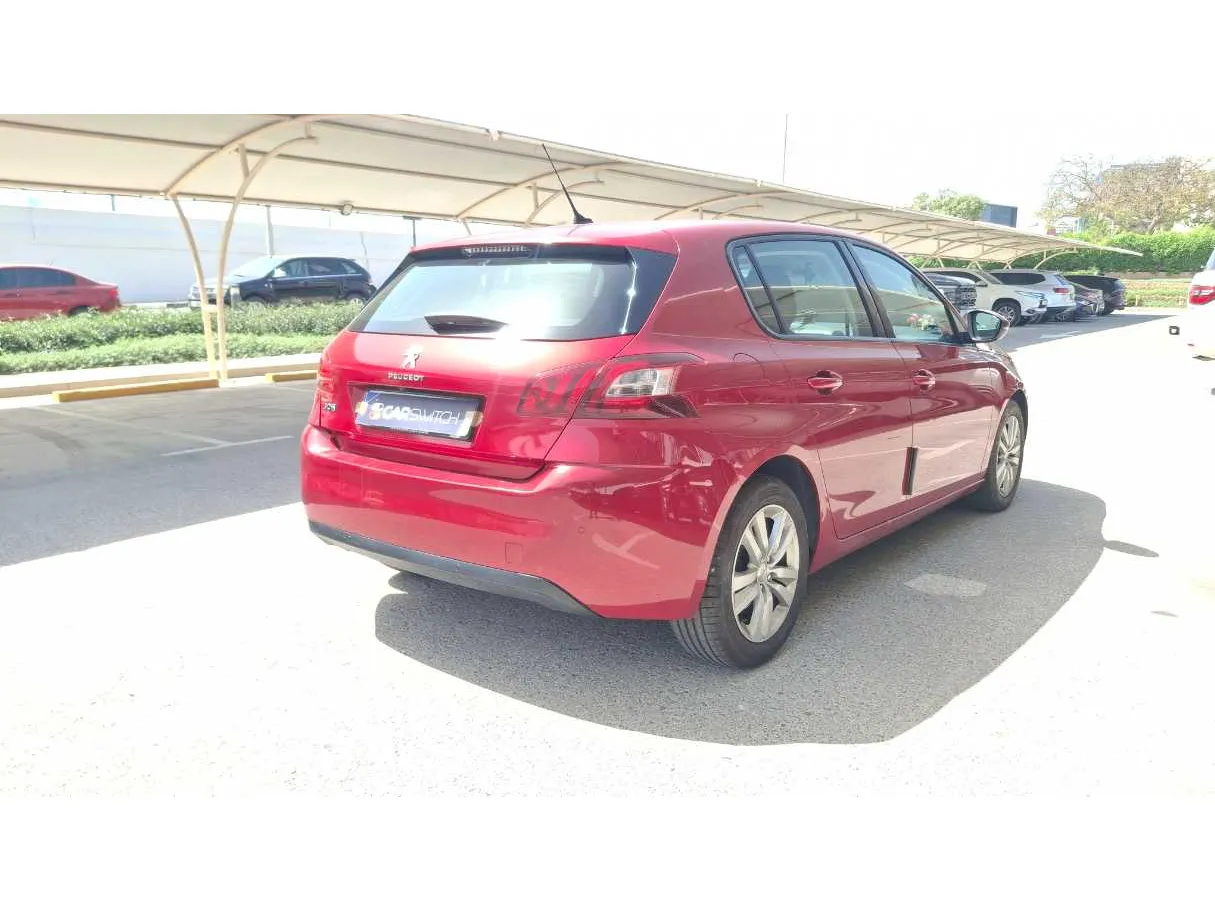 Car image 5