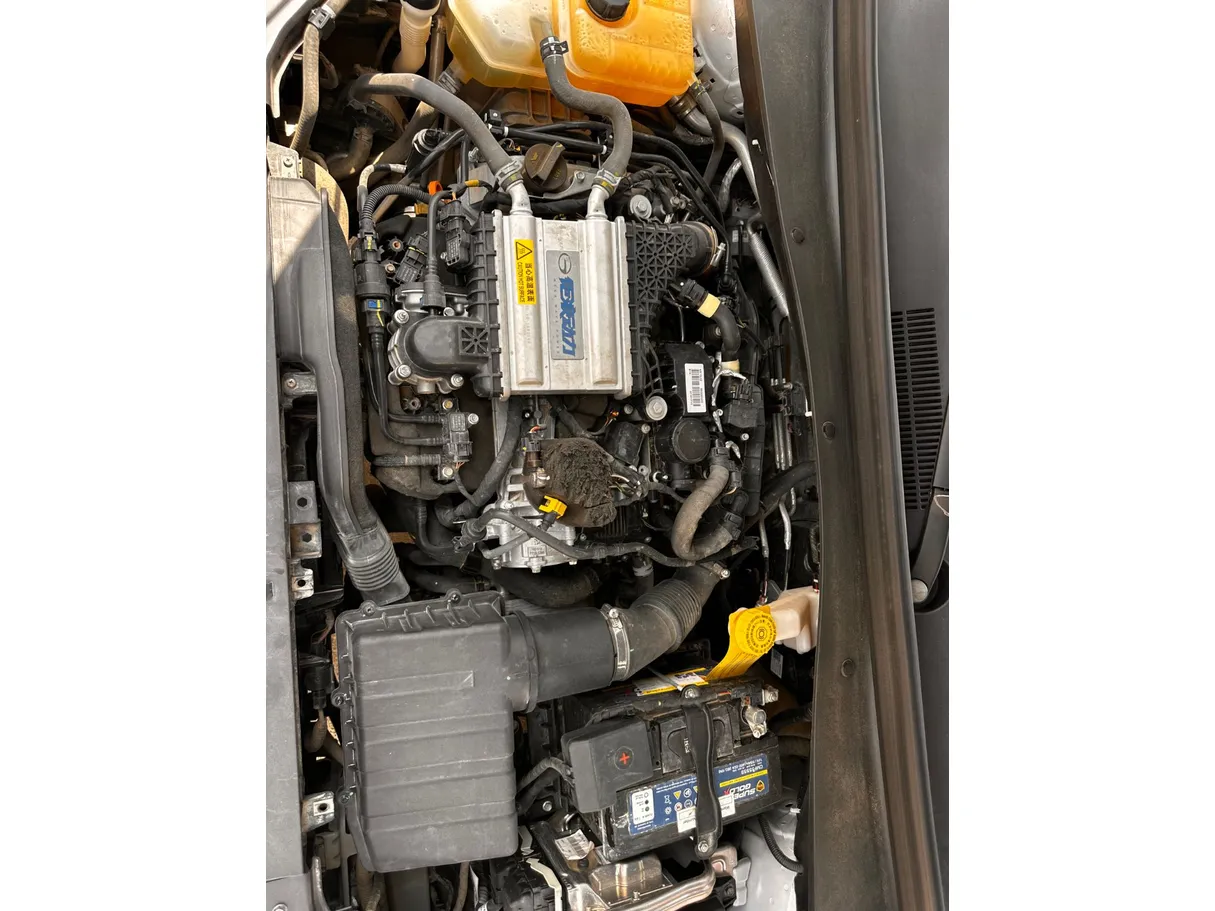 Car image 28
