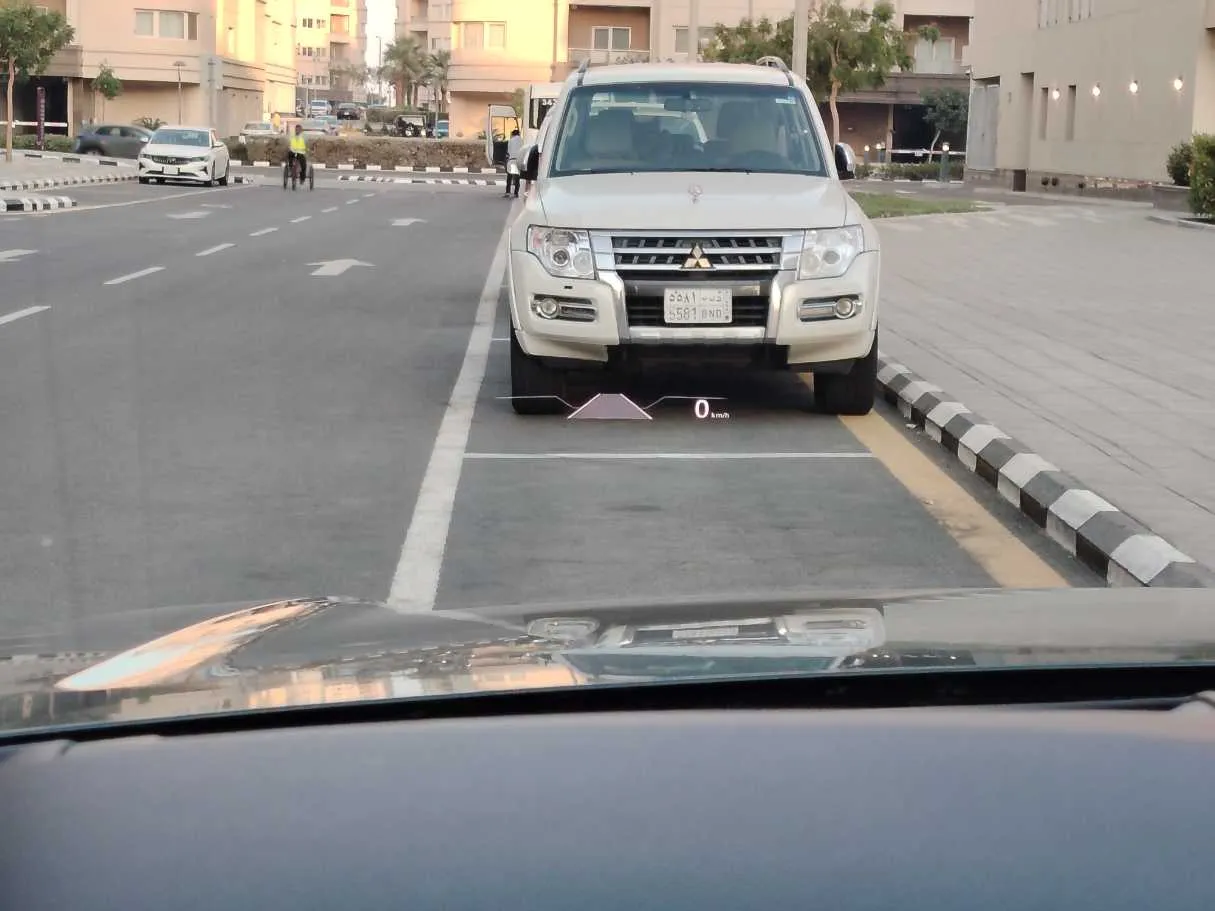 Car image 28