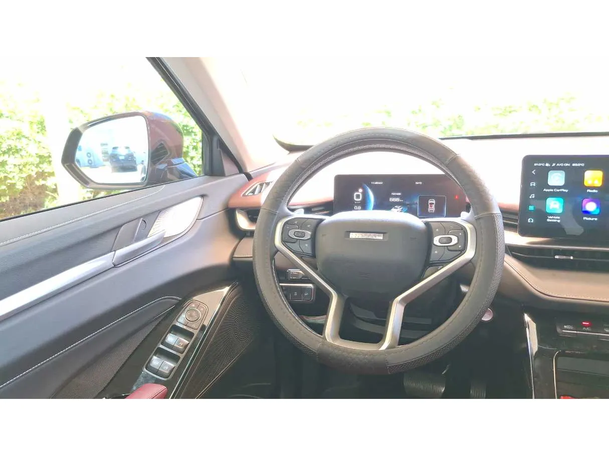 Car image 17