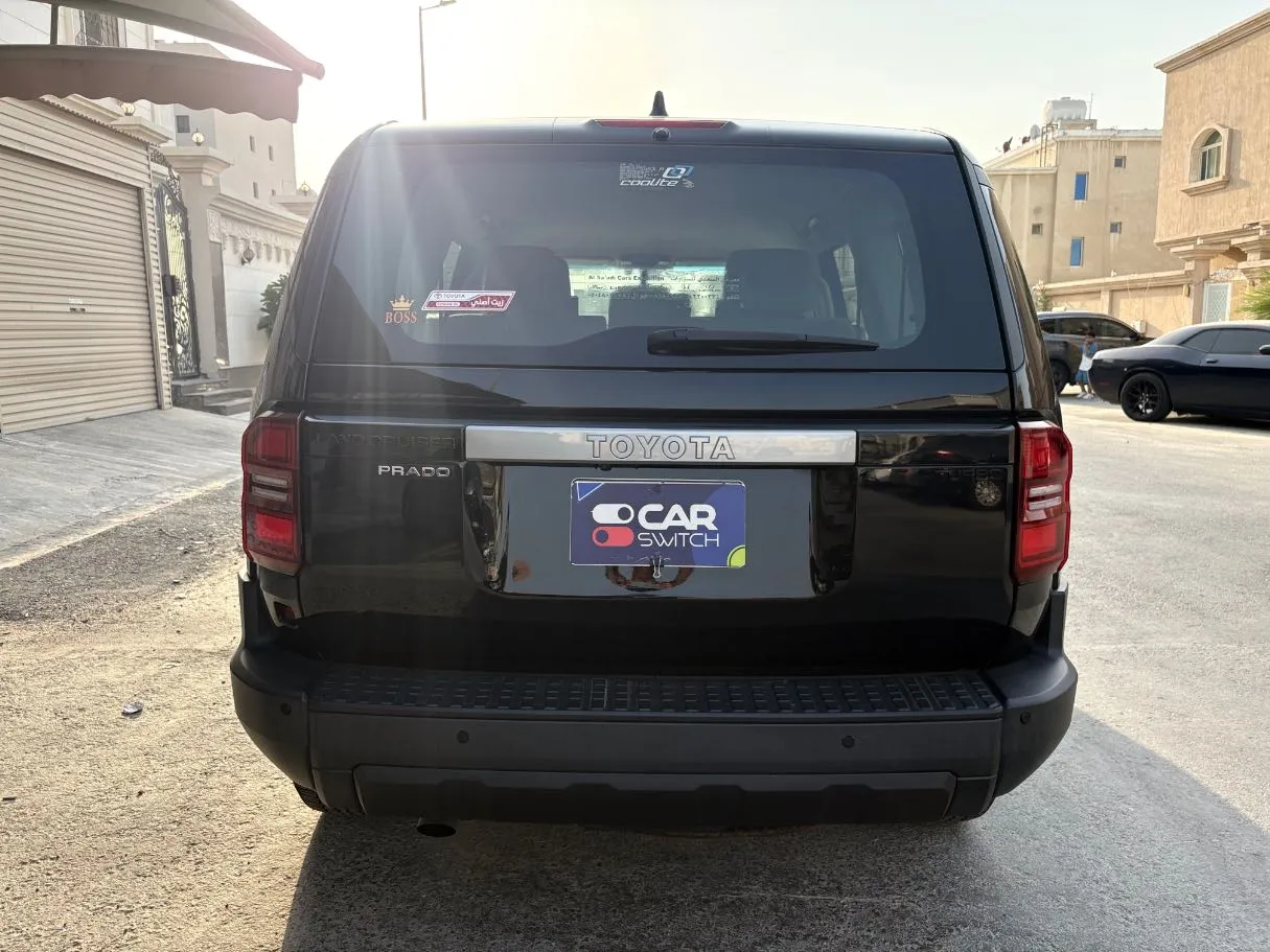Car image 6