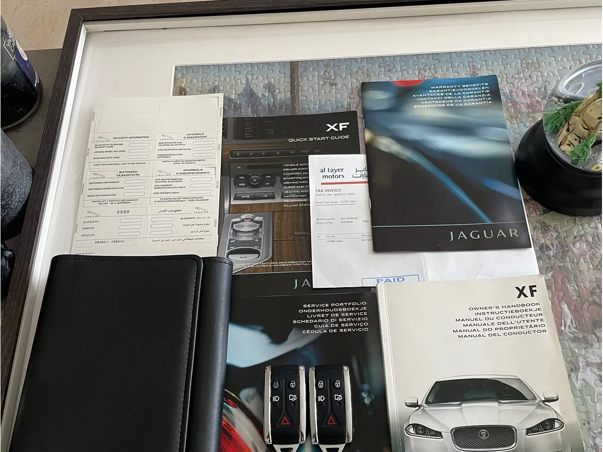 Car image 12