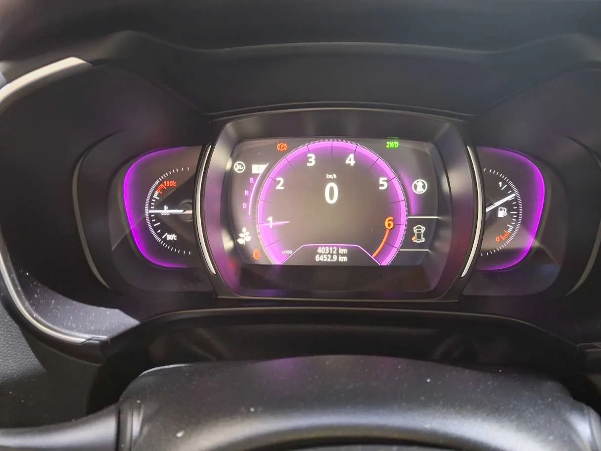 Car image 18