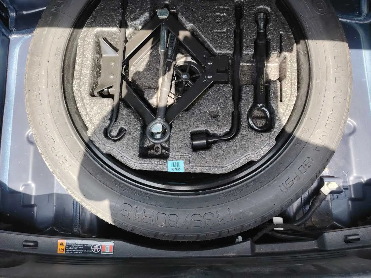 Car image 37