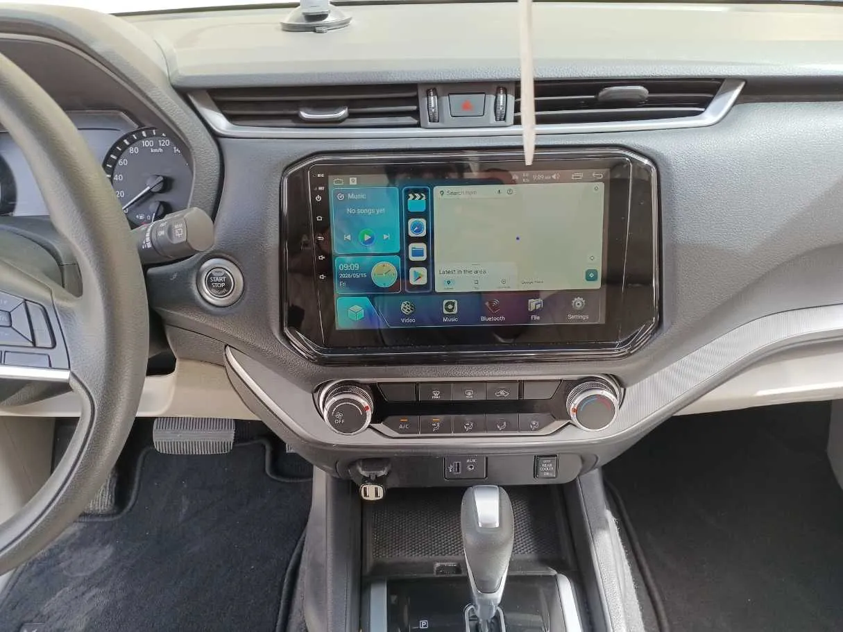 Car image 17