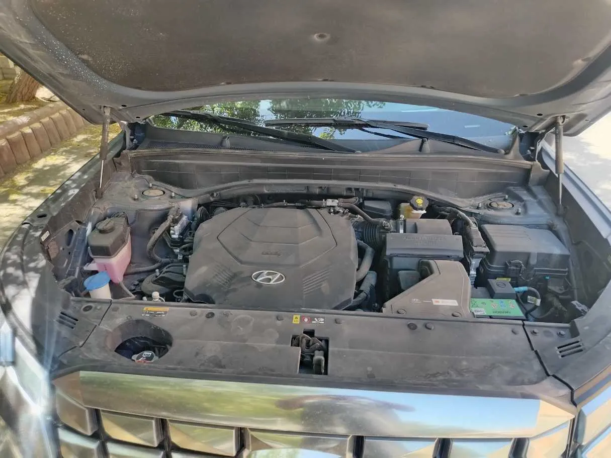 Car image 48
