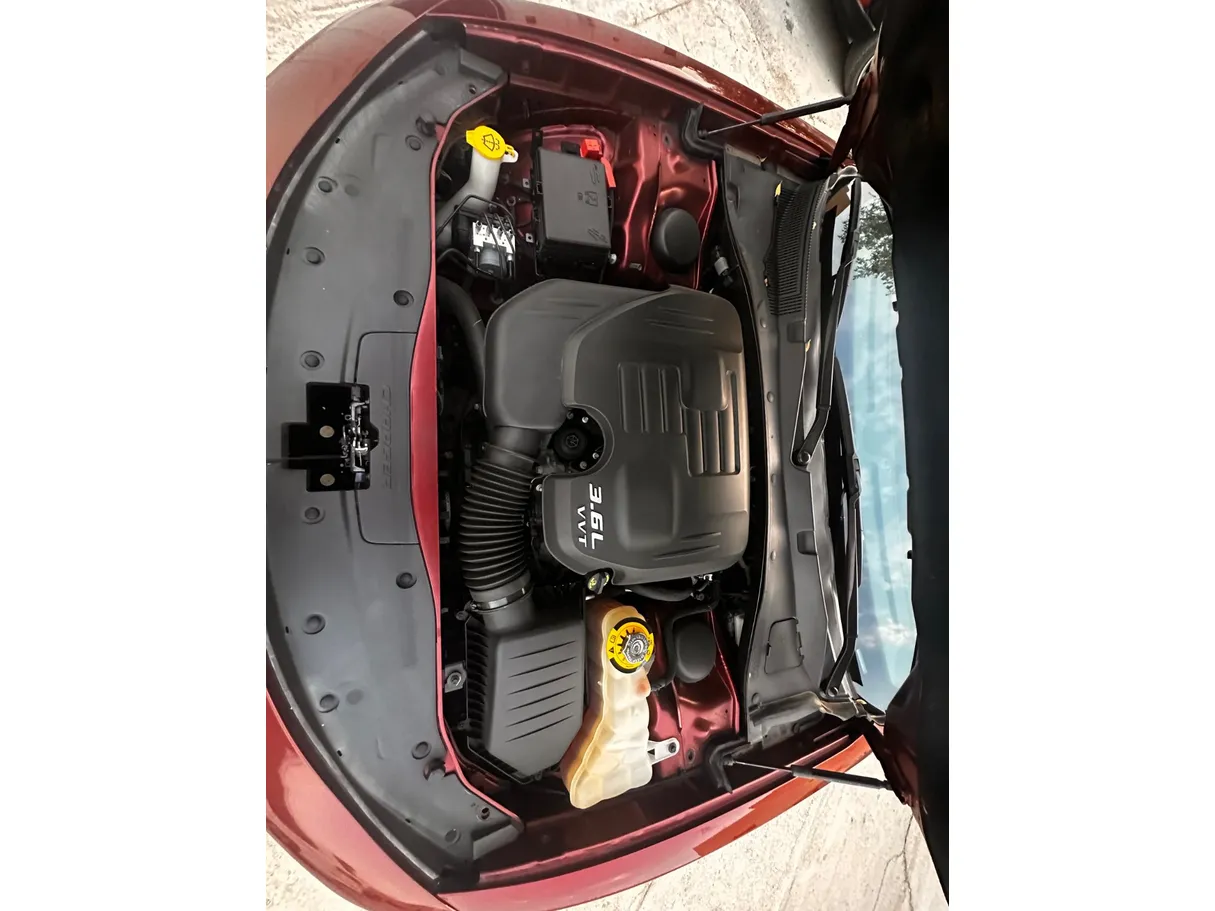 Car image 28