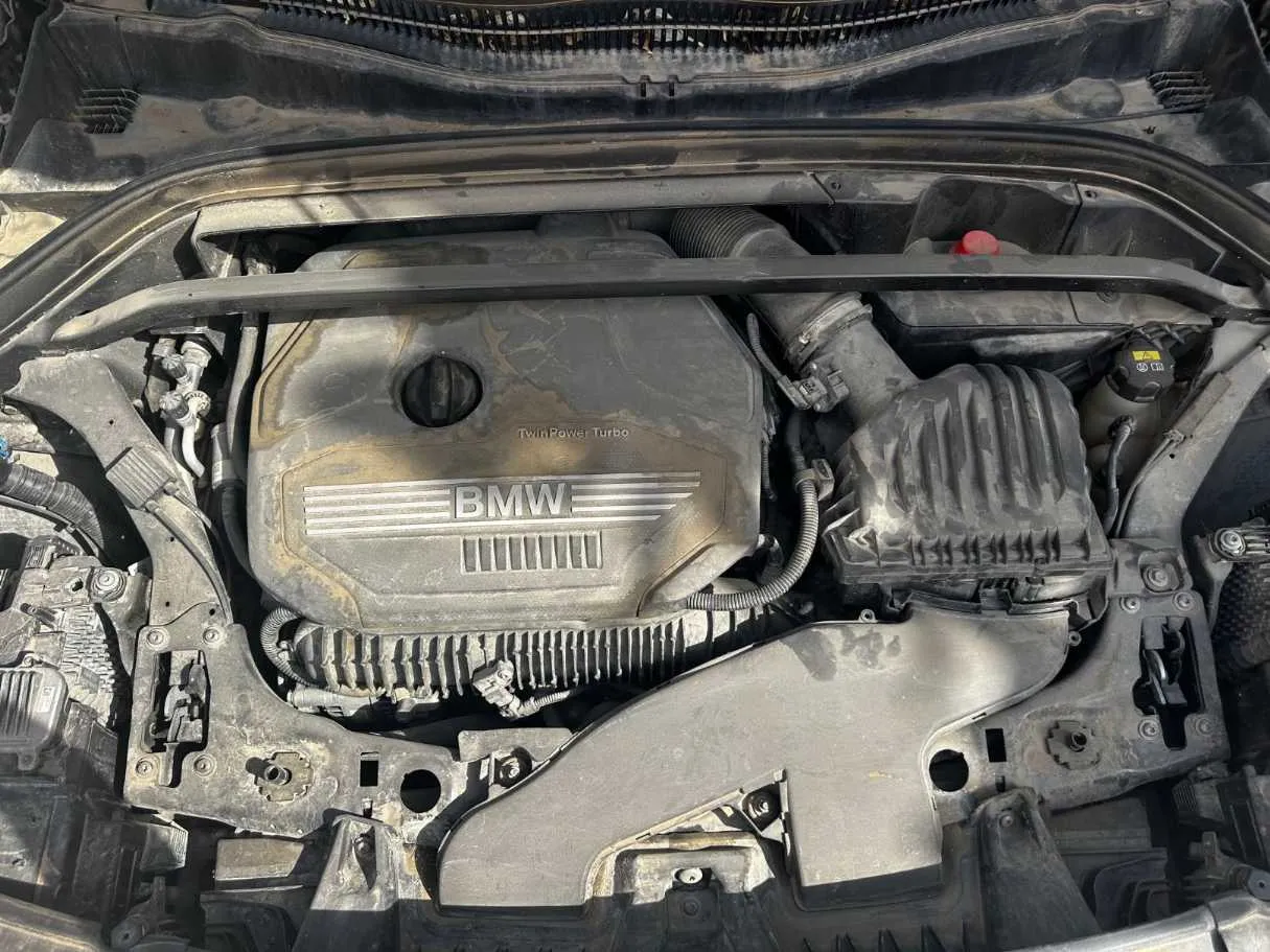 Car image 29