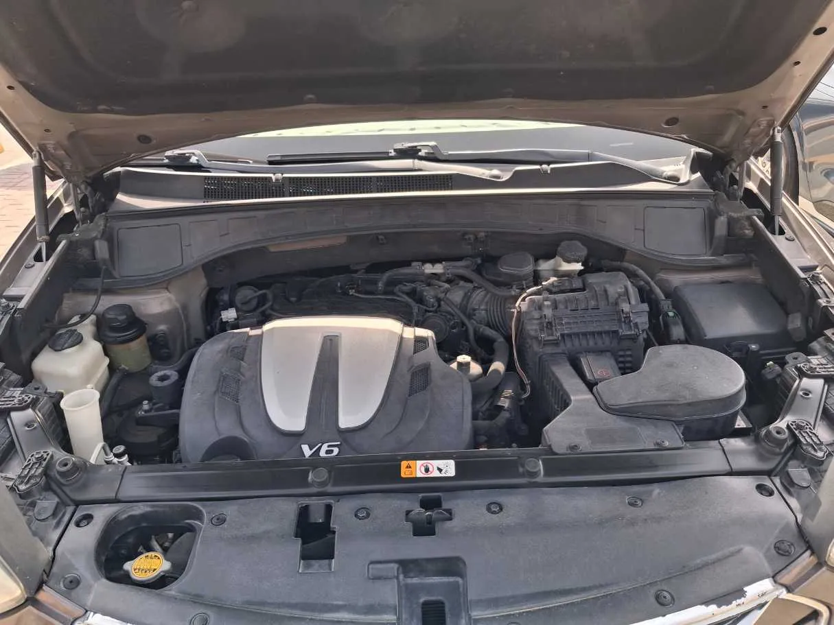 Car image 21
