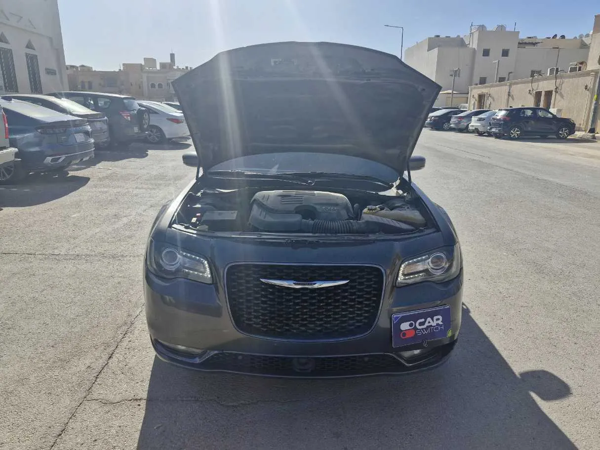 Car image 23