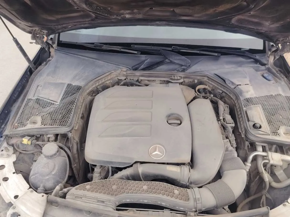 Car image 35