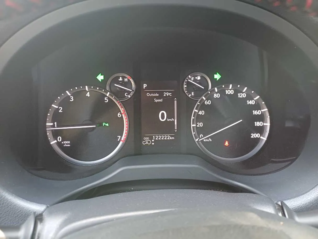 Car image 20