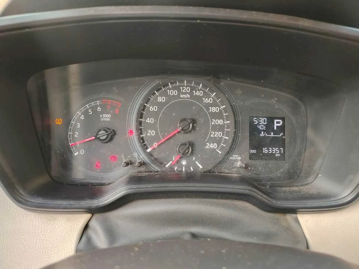 Car image 28