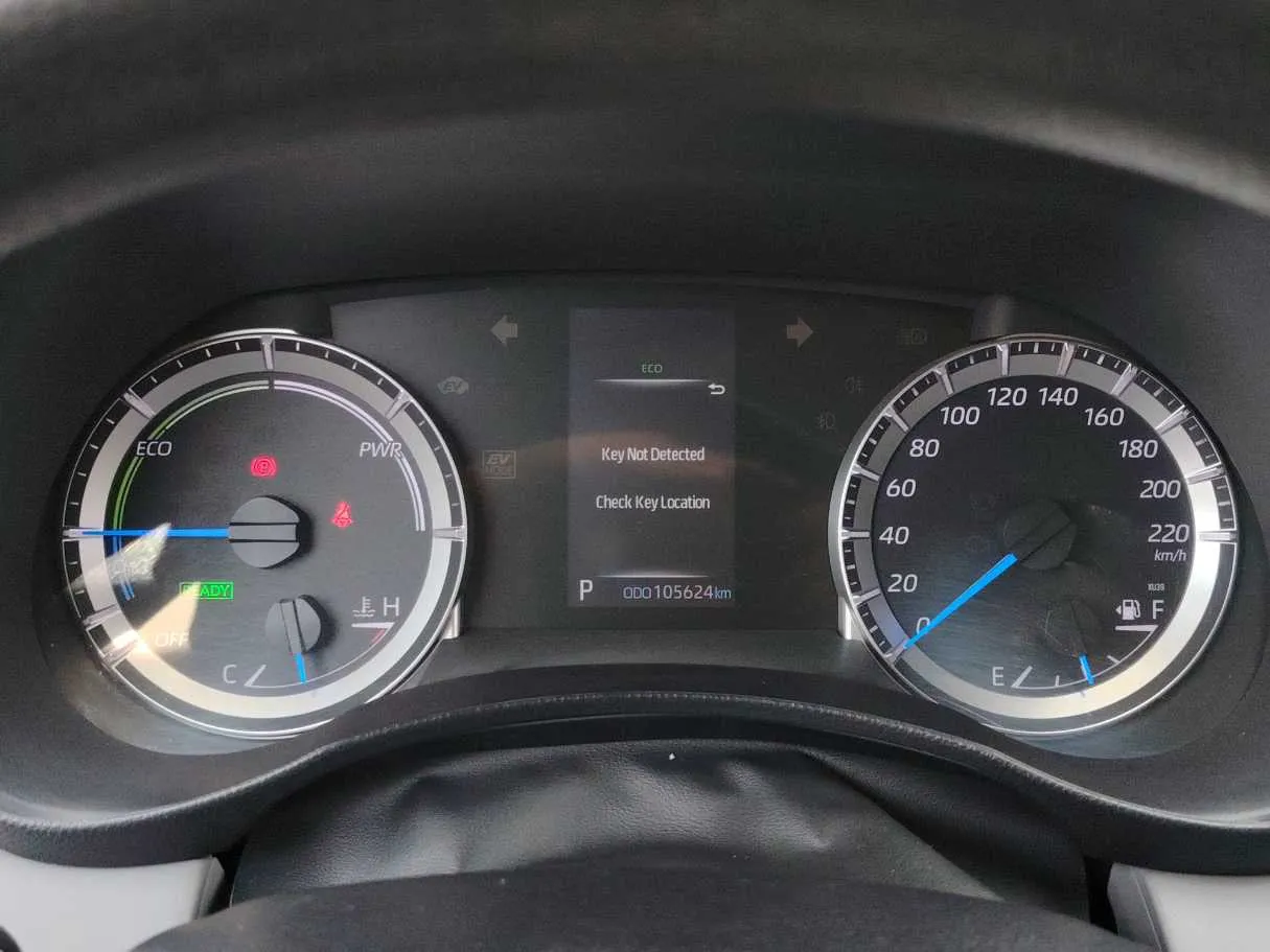 Car image 25