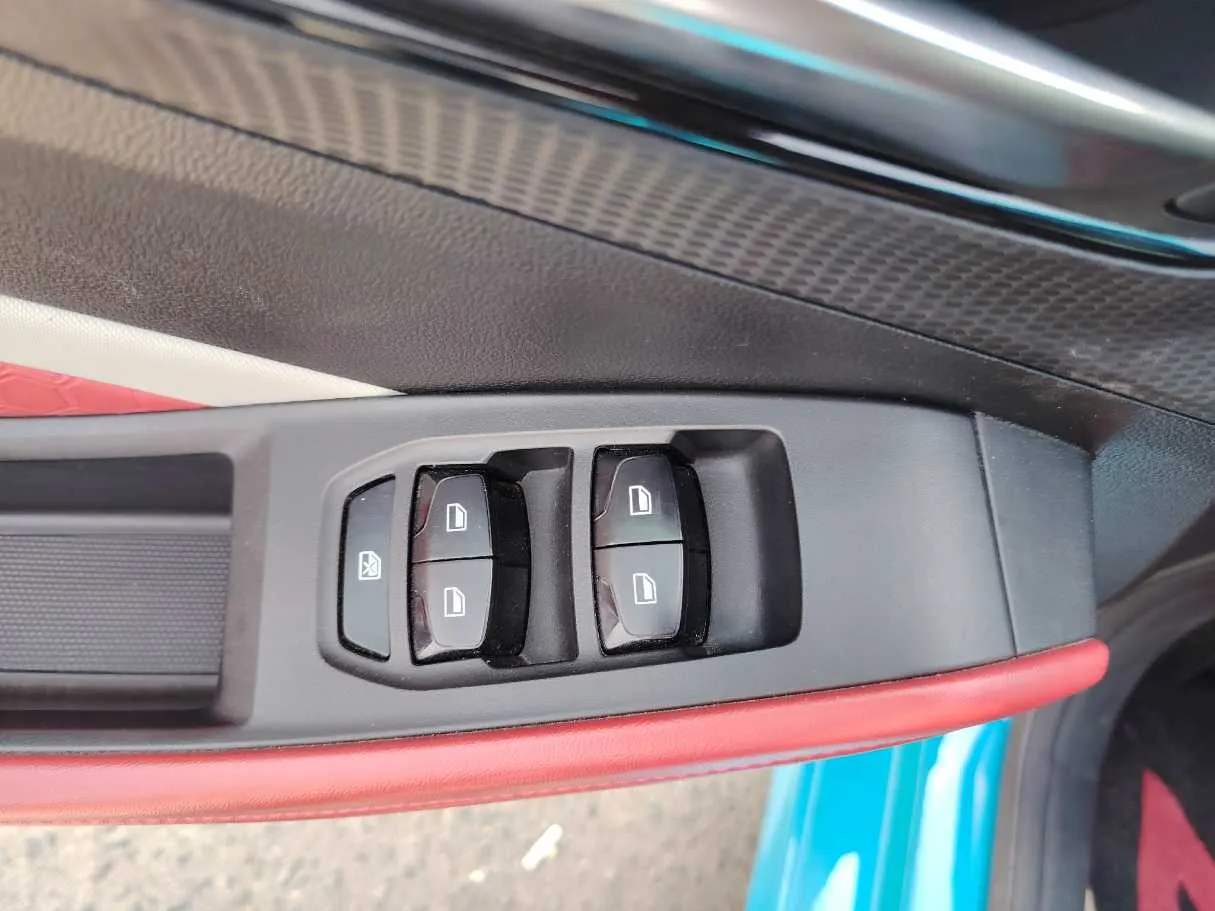 Car image 41