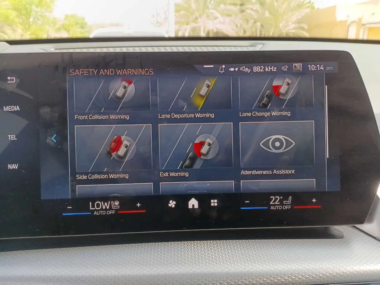 Car image 26