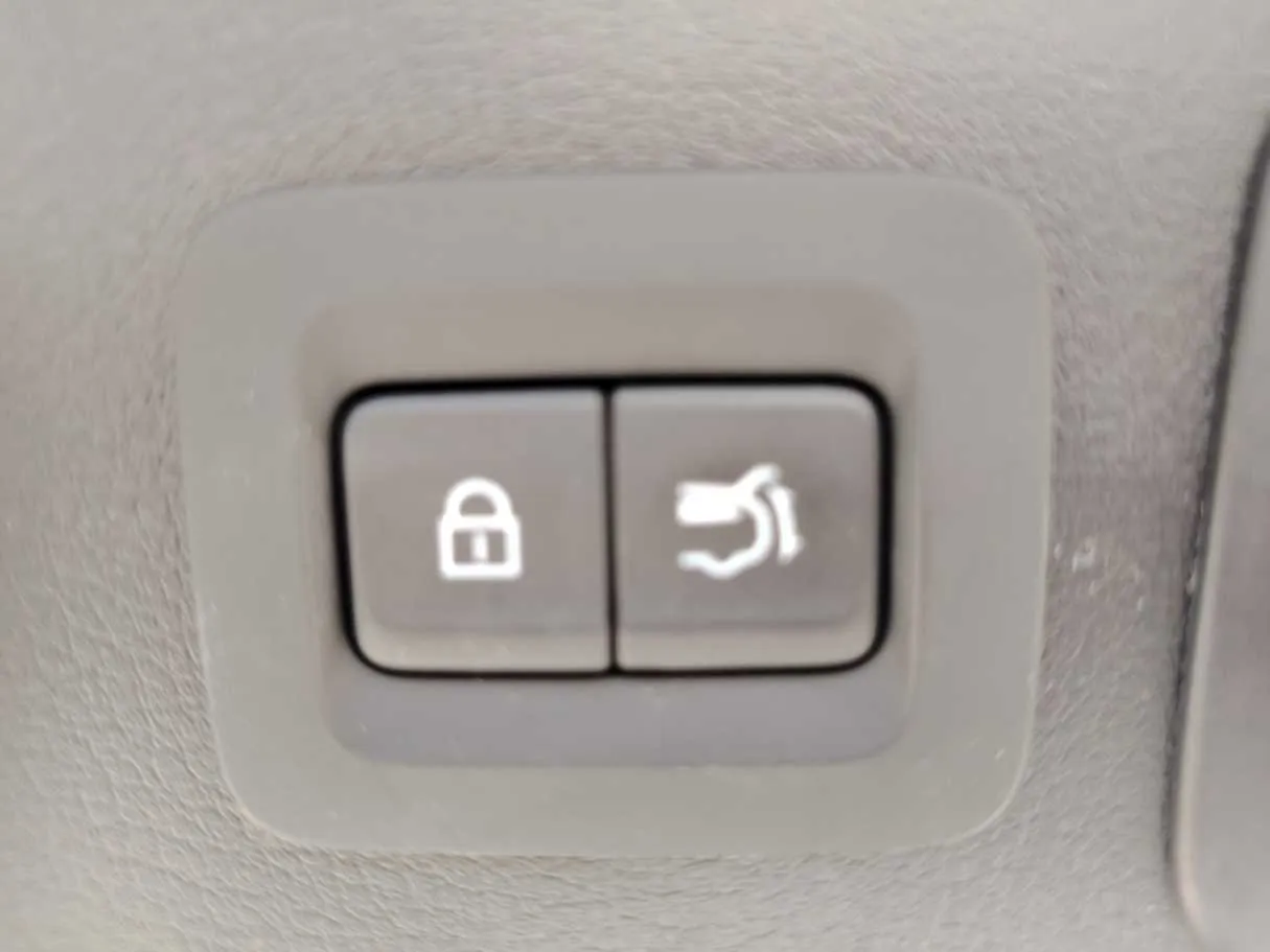 Car image 31