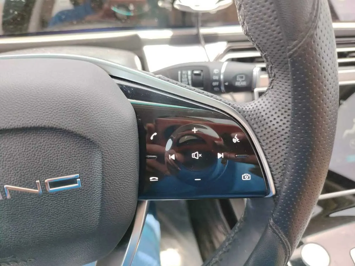 Car image 46