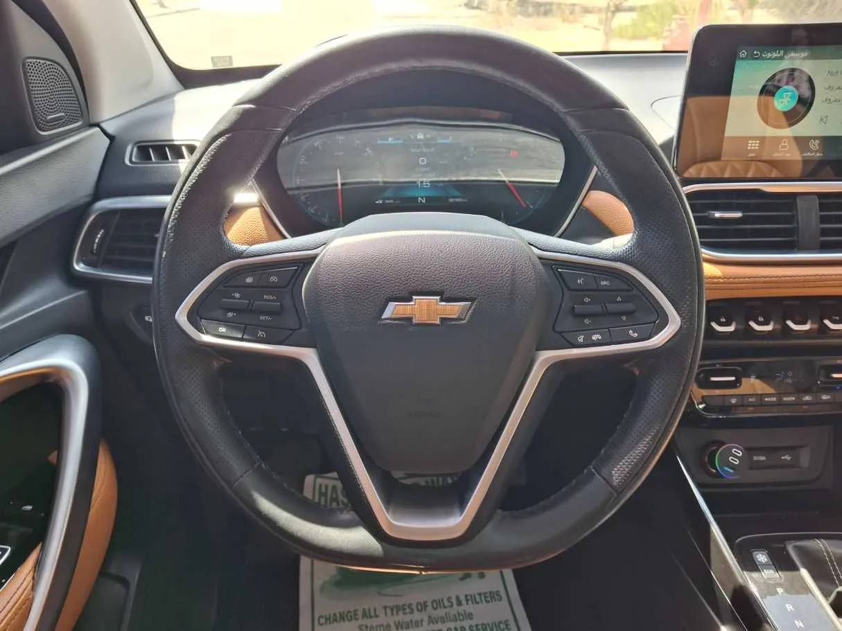 Car image 16