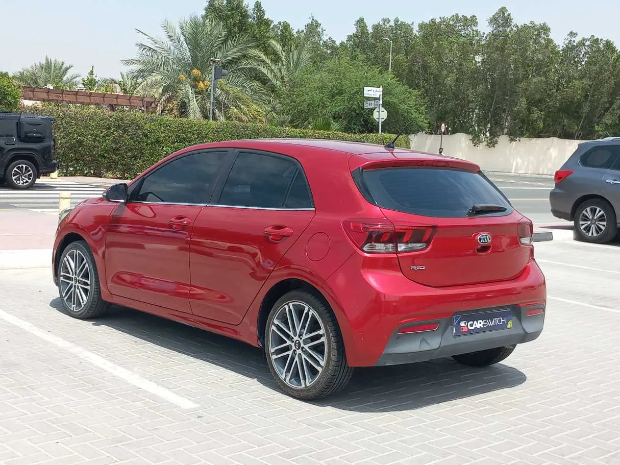 Car image 5