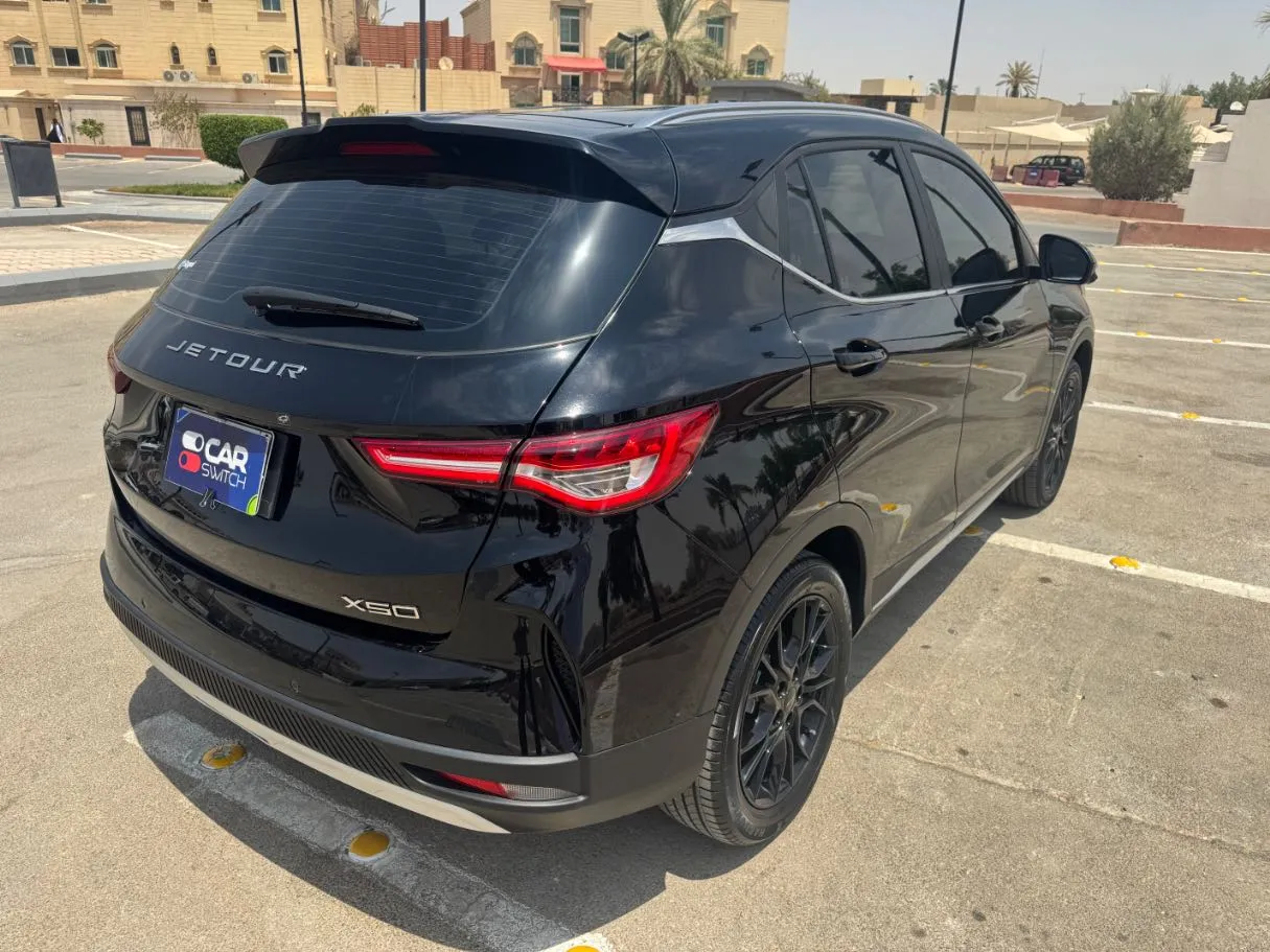 Car image 5