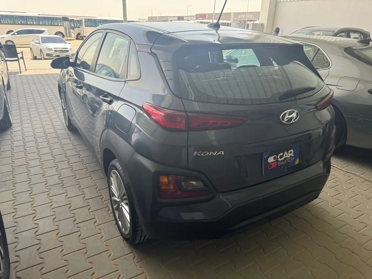 Car image 6