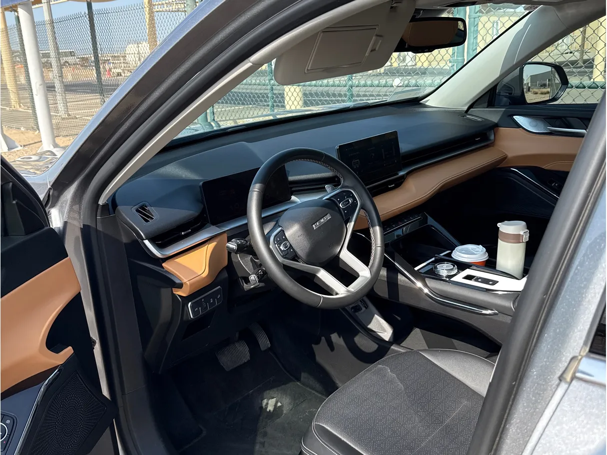 Car image 5