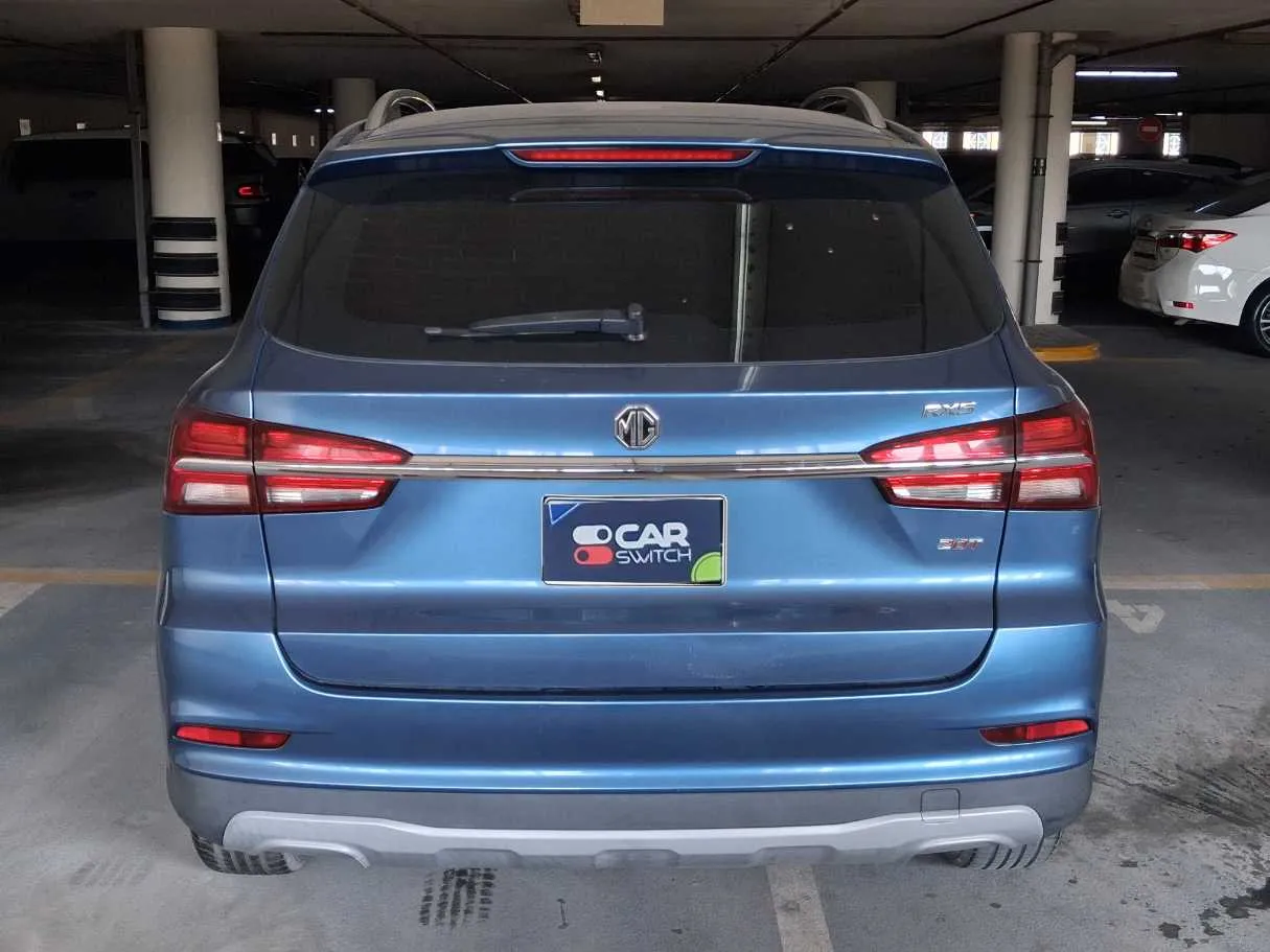 Car image 6