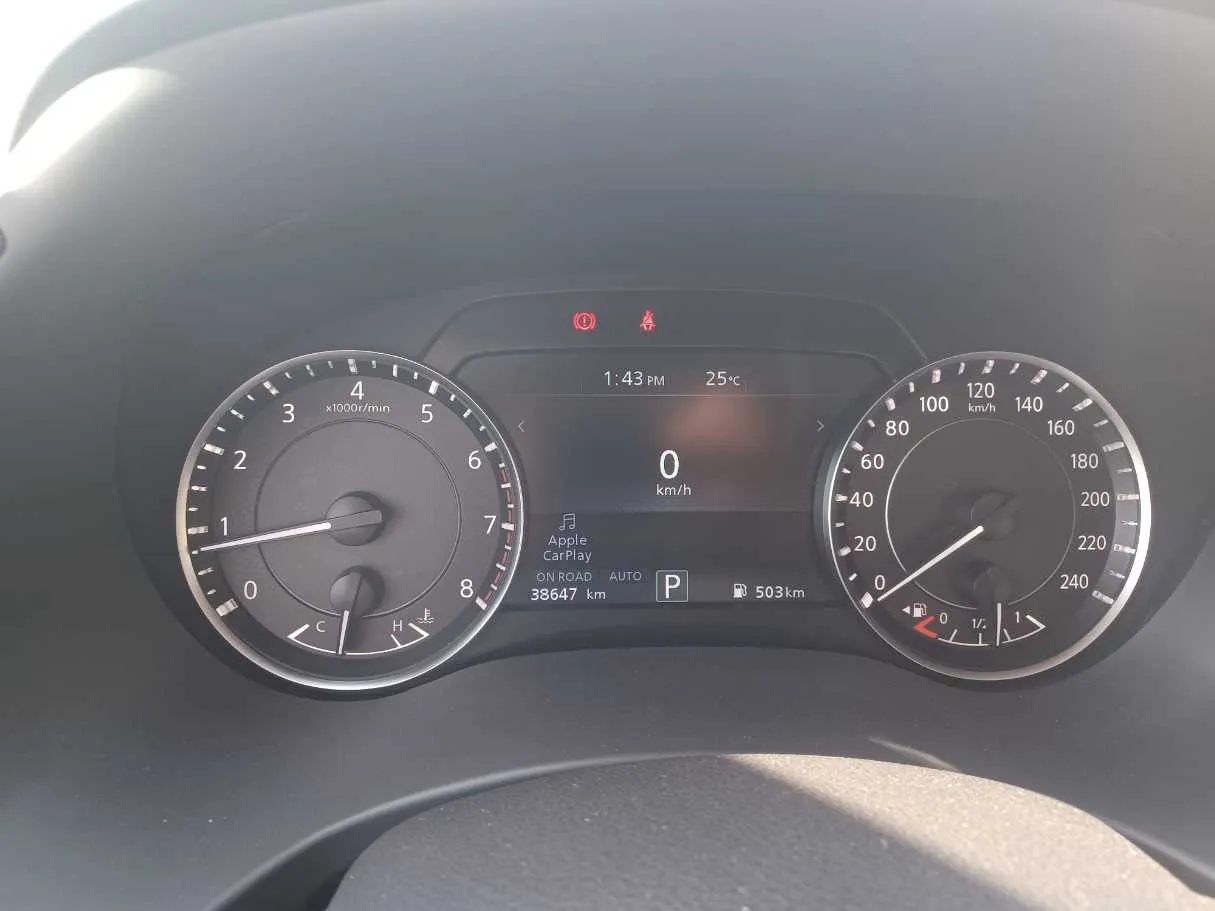 Car image 19