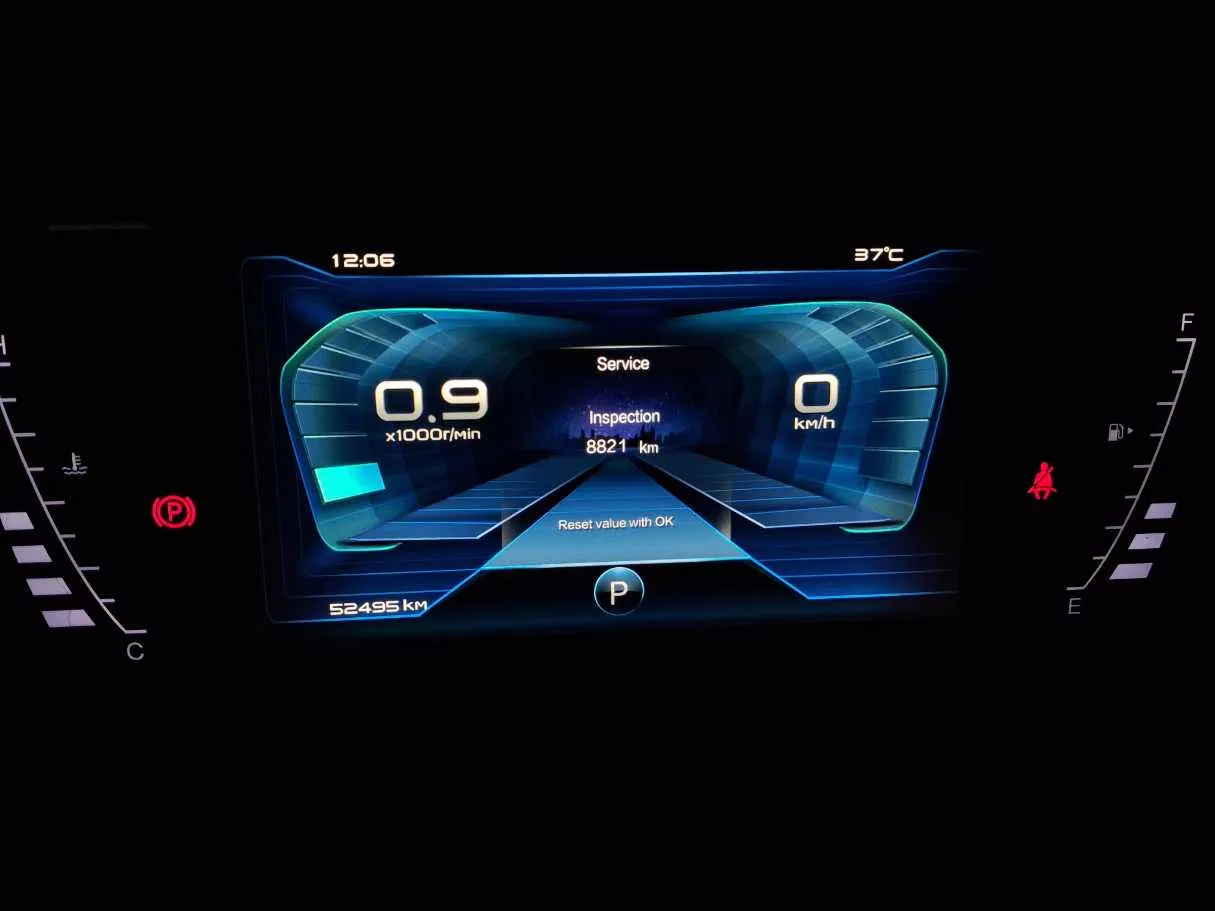 Car image 19