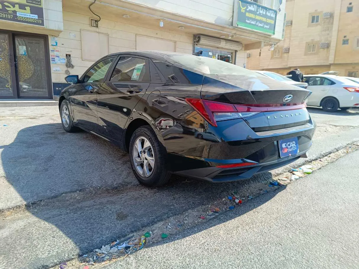 Car image 7