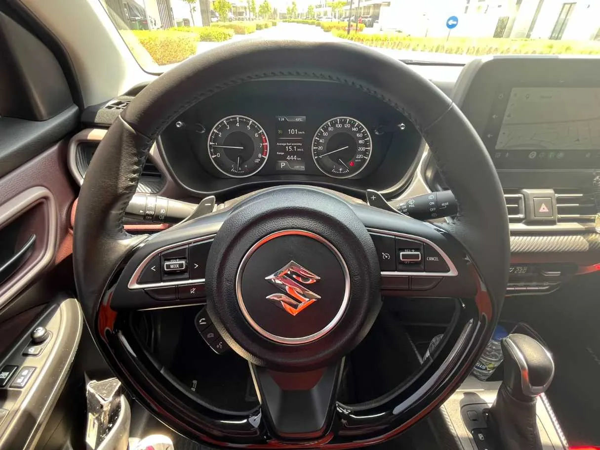 Car image 17