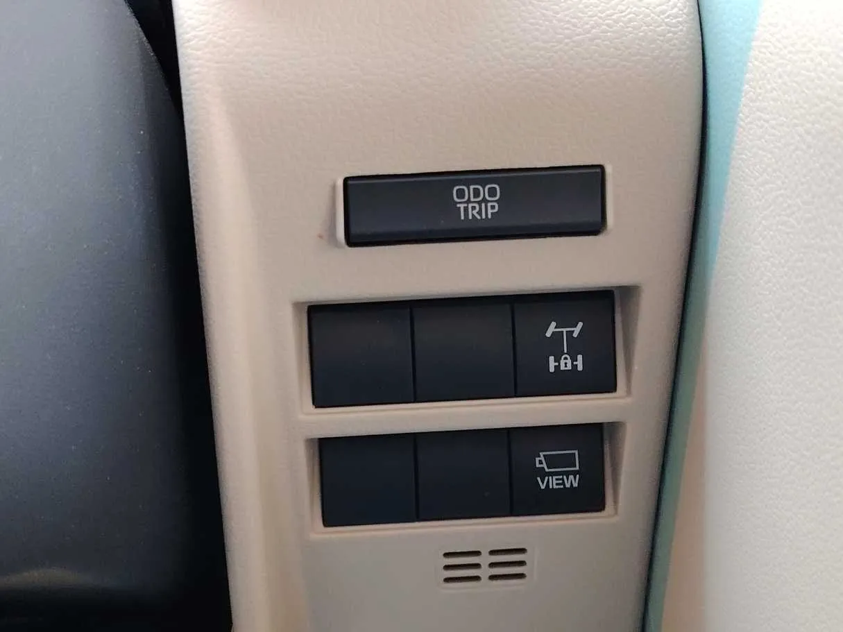 Car image 34