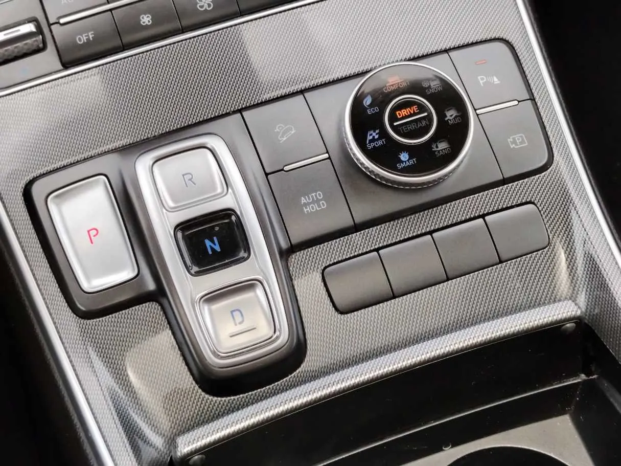 Car image 21