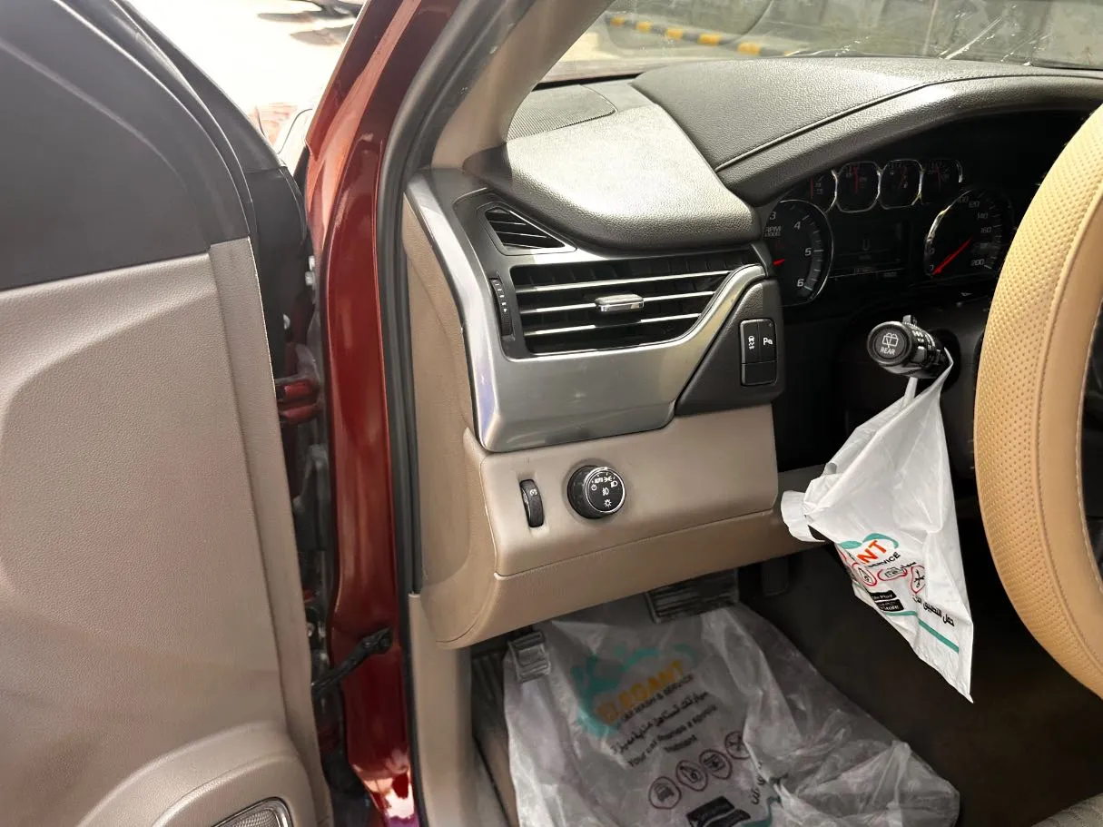 Car image 26