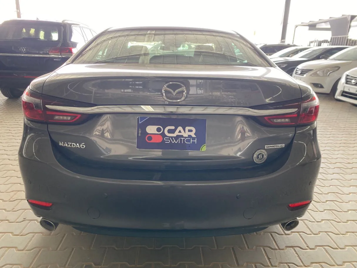 Car image 6