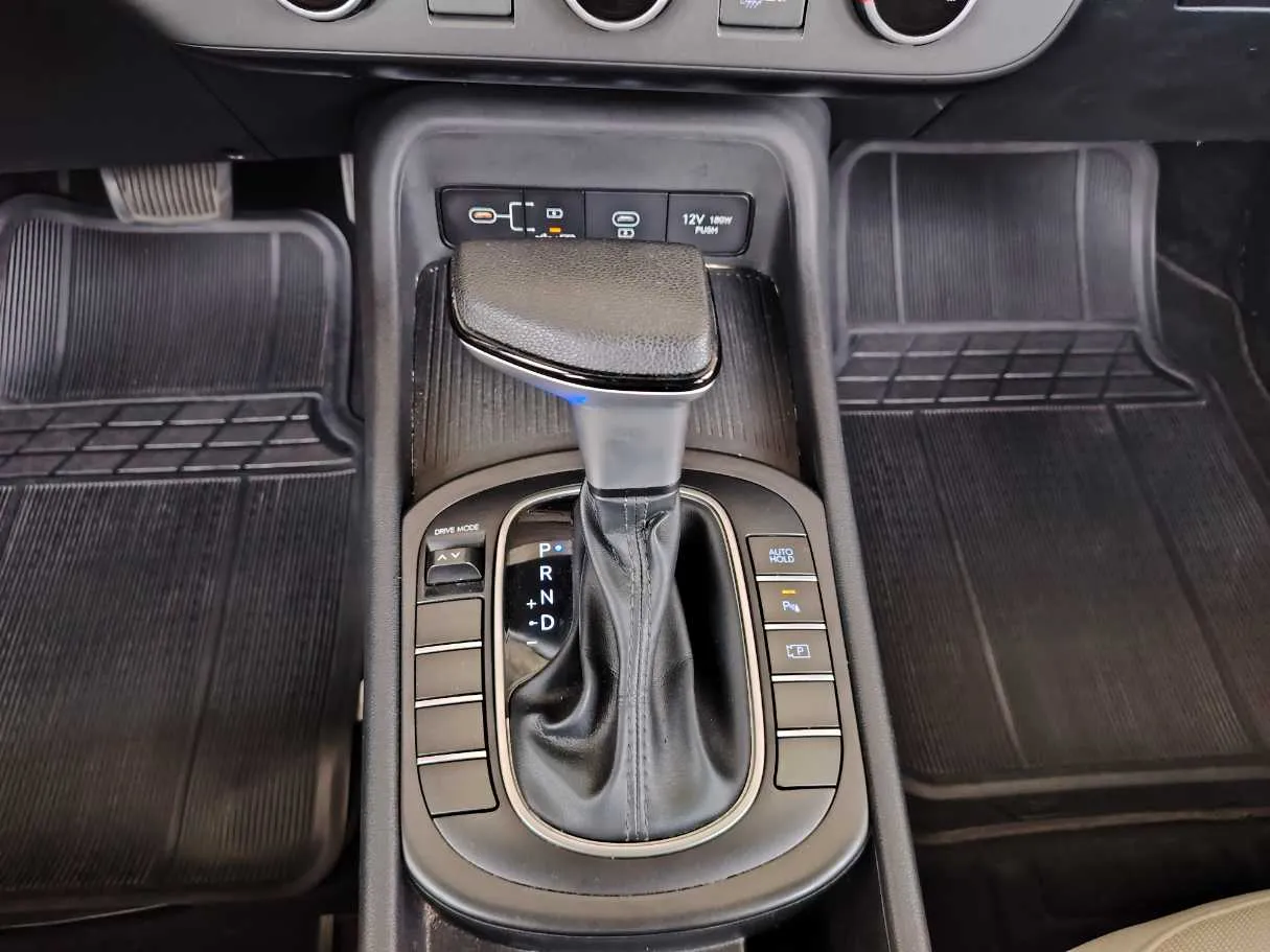 Car image 22