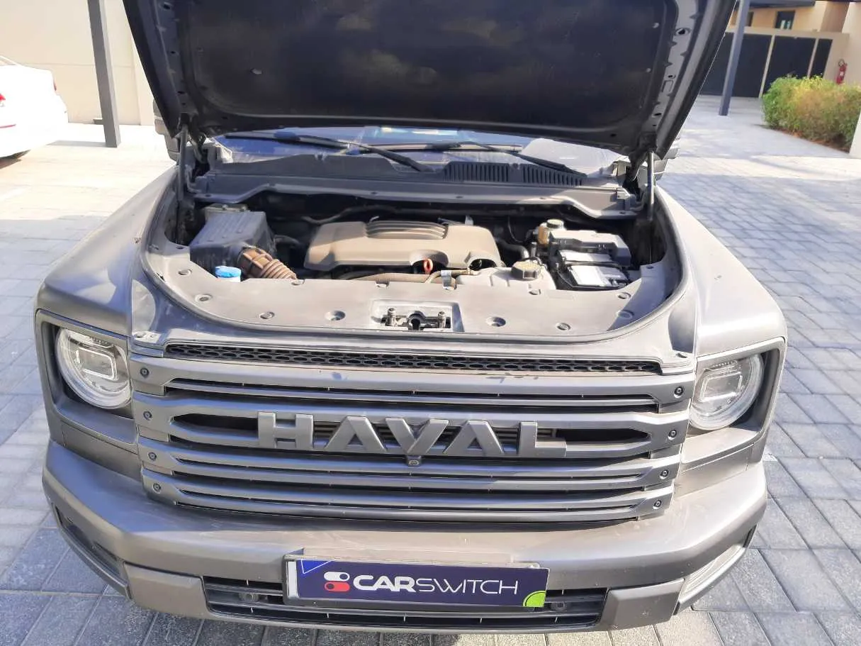 Car image 19
