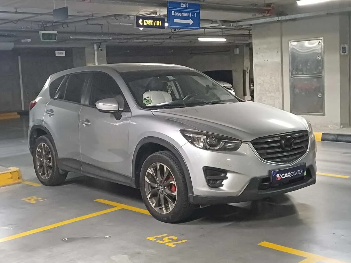 Car image 3