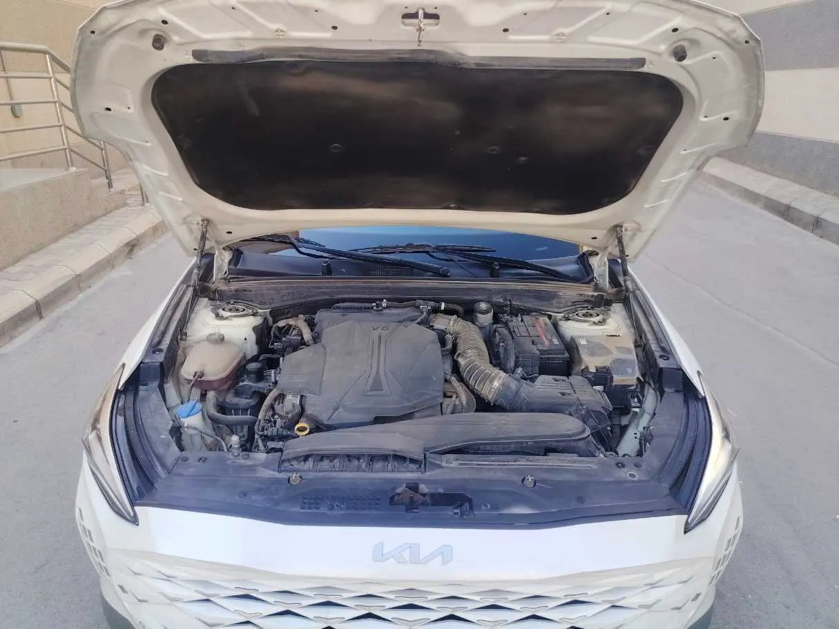 Car image 28