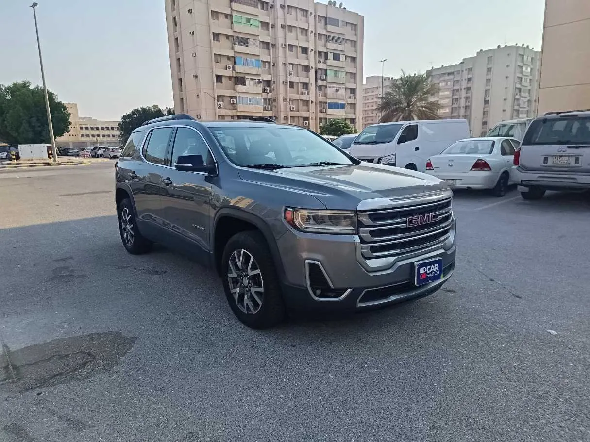 Car image 3
