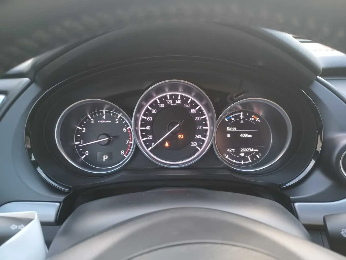 Car image 17