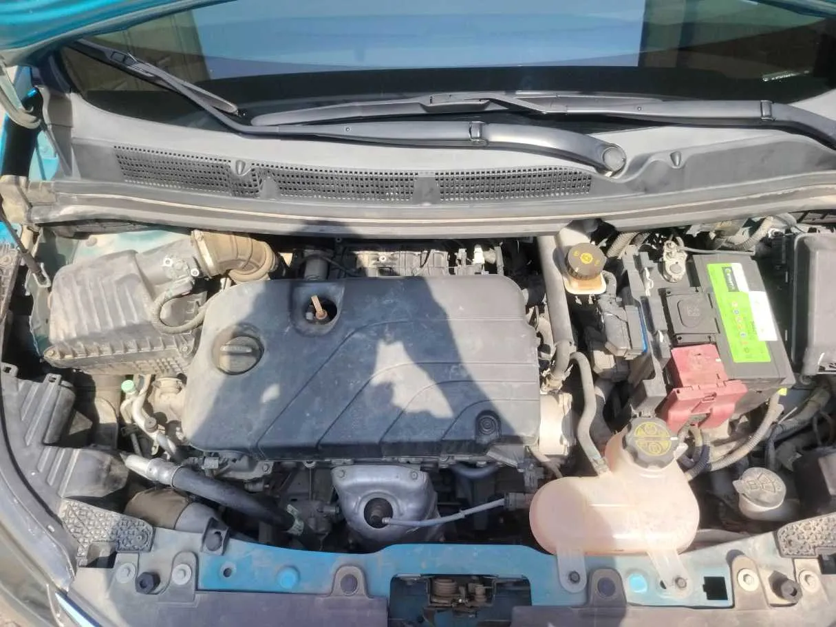 Car image 43