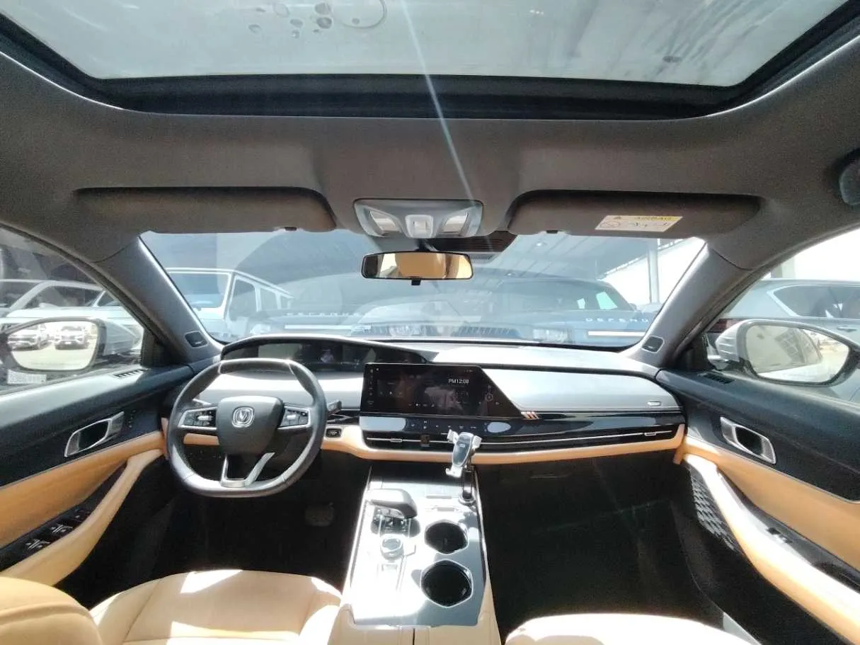 Car image 23