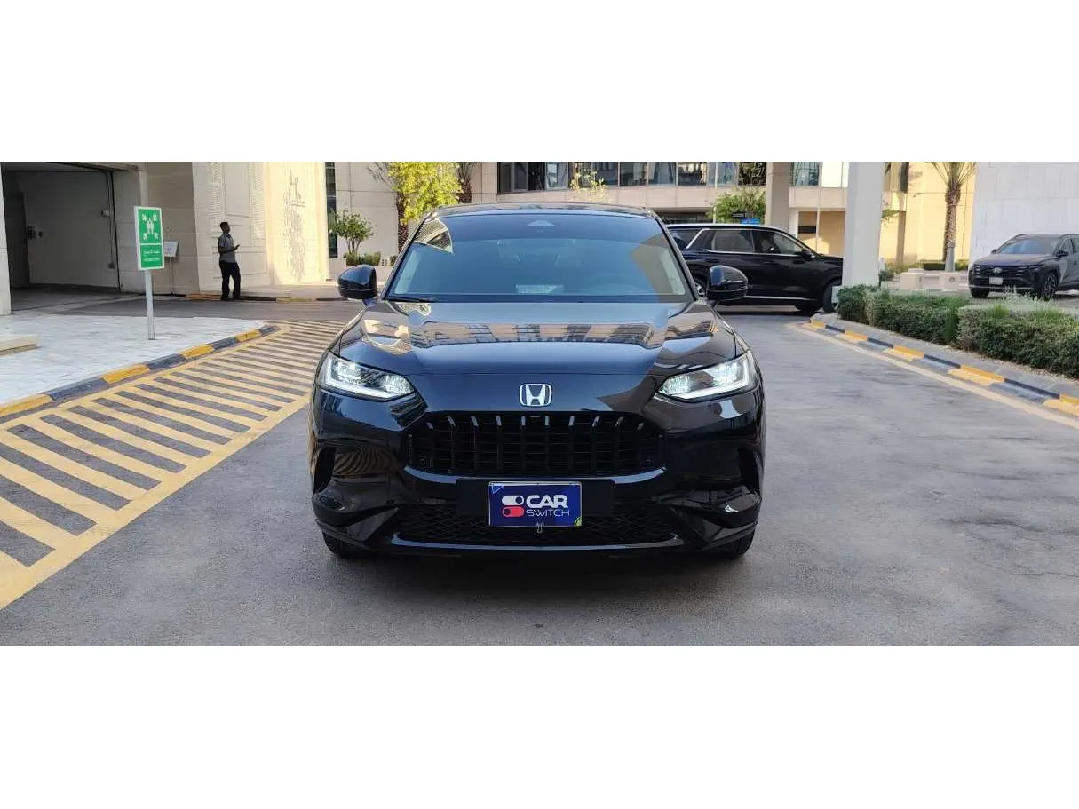Car image 2
