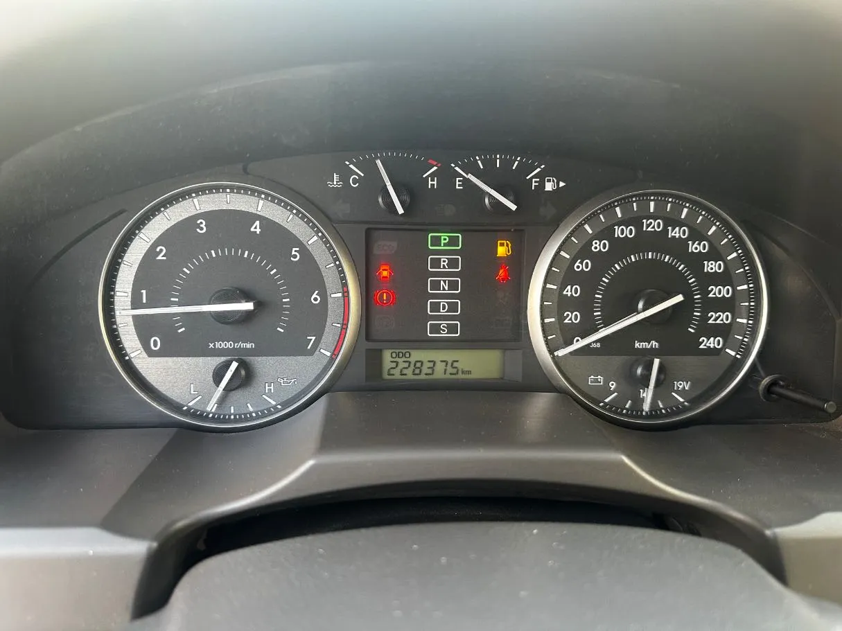 Car image 23